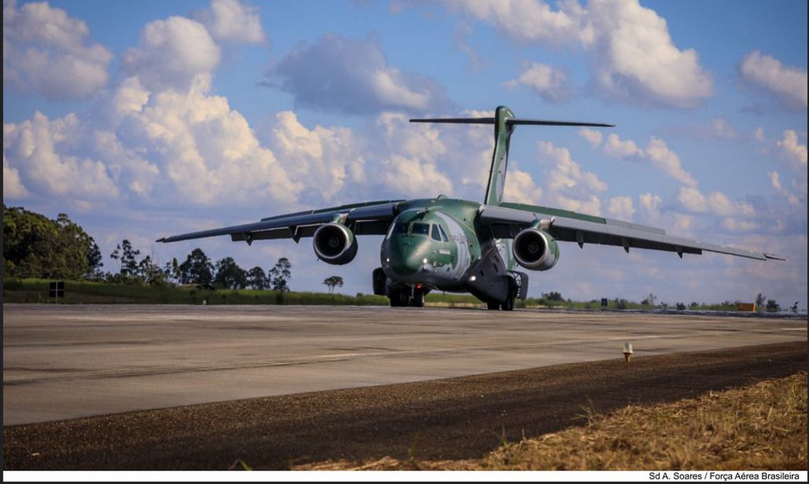 Avião da FAB que resgatará brasileiros decola nesta segunda para a Polônia  – NBN Brasil